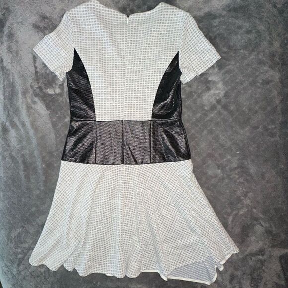 Tibi Tweed Faux Vegan Leather Asymmetrical Hem Knit Dress Fit N' Flare Size 6 - Picture 5 of 12